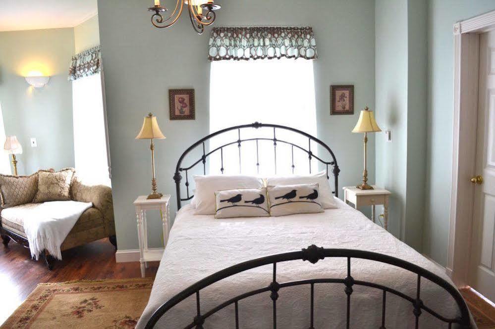 The Bell House Inn Glens Falls Εξωτερικό φωτογραφία