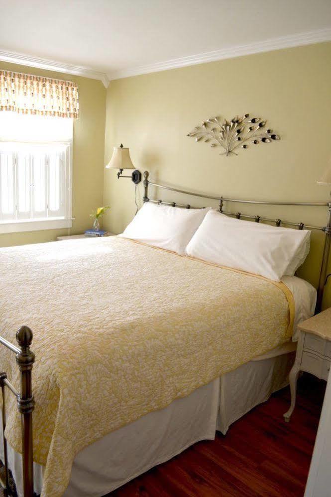 The Bell House Inn Glens Falls Εξωτερικό φωτογραφία